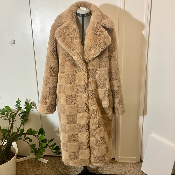 Apparis Tikka Butterscotch Checkerboard Coat - Picture 9 of 10